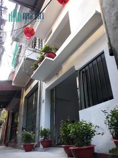 Khi Mọi người sợ mà mình dám mua mới là người thắng cuộc 
Diện tích 100 m mặt tiền 9 m có nhà 1
