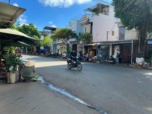 Cần Bán Căn Nhà 1 Mê Kiên Cố Mặt Tiền Y Plo ÊBan, Tp Buôn Ma Thuột