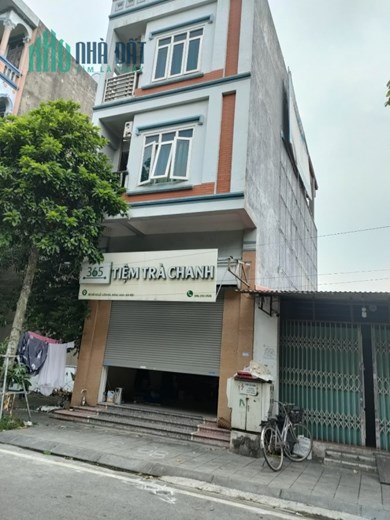 NHÀ ĐẸP MẶT PHỐ KINH DOANH ĐỈNH CÓ NHÀ 3 TẦNG Ở NGAY DIỆN TÍCH GẦN 100 M MẶT TIỀN 4  M  GIÁ NHỈNH 2
