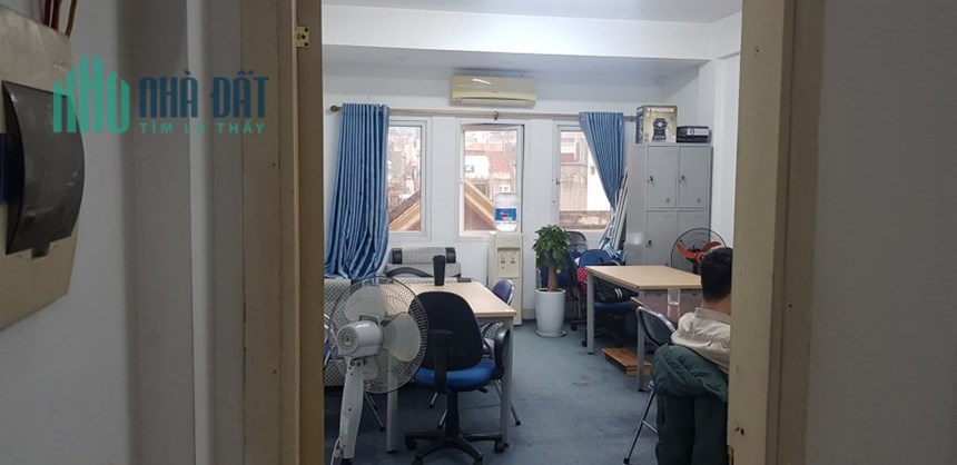 Cần bán gấp nhà mặt phố Vũ Ngọc Phan 74m2 MT 4.2m nhà đẹp hai thoáng thang máy vỉa hè