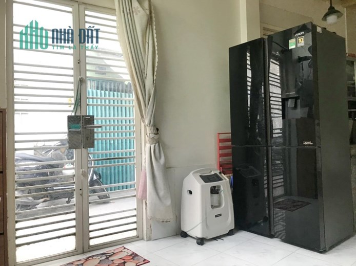 Nhà mới 3 tầng hẻm 266 đường Nguyễn Duy P9Q8 - Giá : 2.65 Tỷ