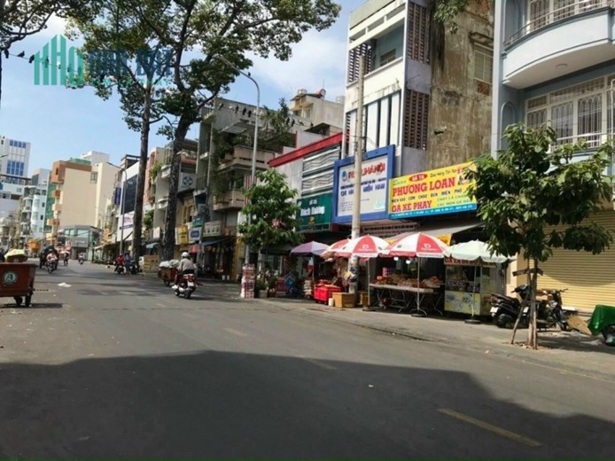 Anh tôi đang vay bank cần bán rất gấp nhà góc 2MT Trần Quang Khải 4.5x19m 2 tầng HĐT 50tr/th 18.4tỷ