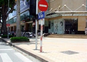 Bán nhà đất Phố Bà Triệu, Quận Hai Bà Trưng, Hà Nội 163m2*7T MT 6m giá 105 tỷ