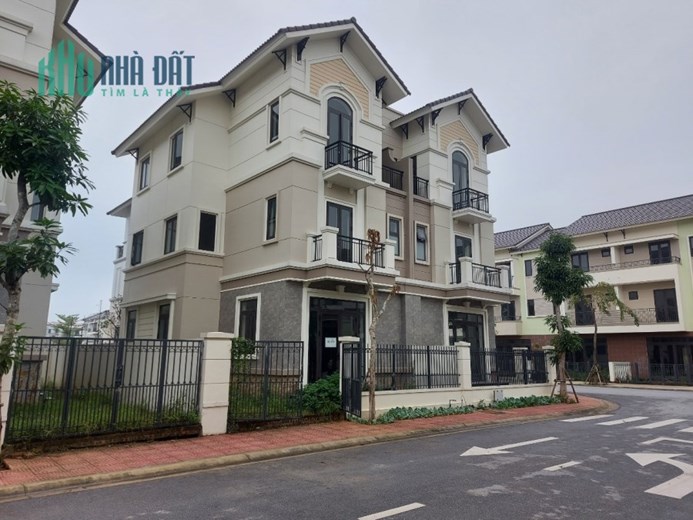 Bán cặp biệt thự song lập 270m giá tốt nhất dự án.