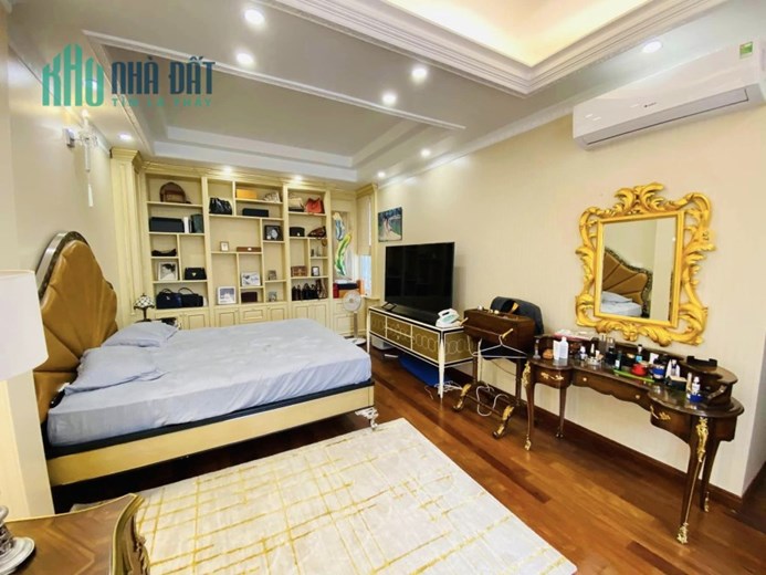 Bán biệt thự Đường Linh Đàm, Quận Hoàng Mai DT 275m2*5T MT13m Giá 105 tỷ Hà Nội