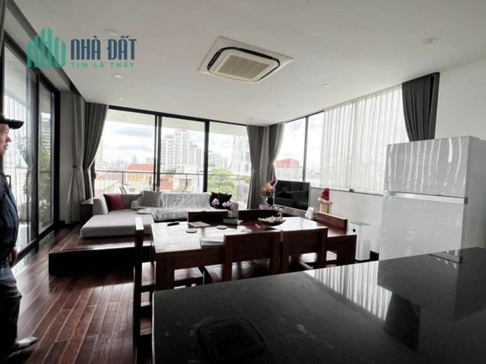 Bán nhà quận Tây Hồ Hà Nội kinh doanh đỉnh sổ đỏ chính chủ DT 243/270m2*8T MT 5.5m giá 123 tỷ