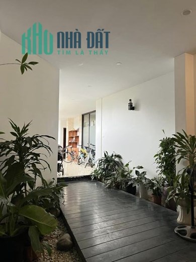 Bán nhà quận Tây Hồ Hà Nội kinh doanh đỉnh sổ đỏ chính chủ DT 243/270m2*8T MT 5.5m giá 123 tỷ