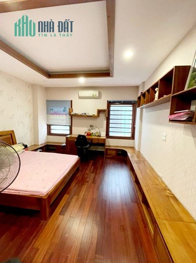 Chính chủ nhờ bán Liền kề văn phú Mặt tiền 5m (mặt tiền hiếm có) chỉ với 10.5 tỉ.