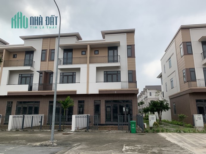 SiÊu HiẾm bán GẤP Shophouse căn góc 2 mặt thoáng đường 26m tại Centa City giá chỉ 7,x tỷ