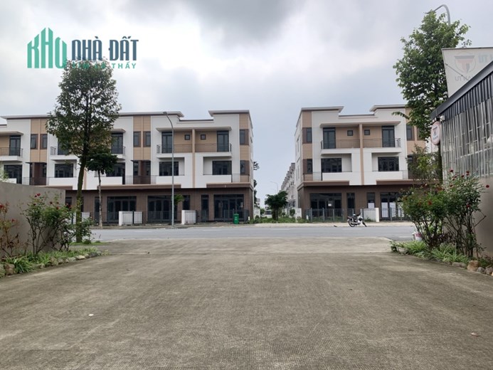 SiÊu HiẾm bán GẤP Shophouse căn góc 2 mặt thoáng đường 26m tại Centa City giá chỉ 7,x tỷ