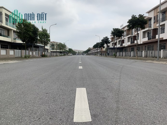 SiÊu HiẾm bán GẤP Shophouse căn góc 2 mặt thoáng đường 26m tại Centa City giá chỉ 7,x tỷ