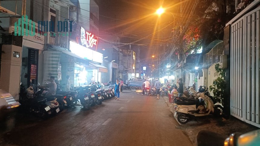 Bán nhà măt tiền đường Phan Vân Hân , P19 , Q.BT kế Quận 1 , DT 95m2 , giá 17Tỷ9 .