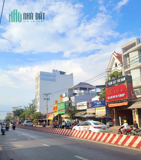 NHÀ HUỲNH TẤN PHÁT, TƯƠNG LAI THÀNH MẶT TIỀN CHỈ 80 TRIỆU/MÉT, ĐẤT LỚN 208M2, TIỆN XÂY CHDV, GIÁ