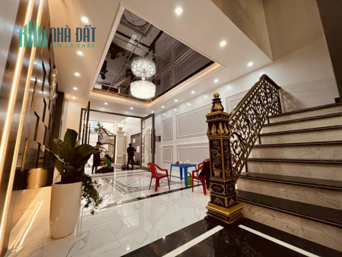 Bán nhà mặt đường Nguyễn Đồn - Trung Lực 5 tầng thang máy Đẳng Cấp GIÁ 10.88 tỉ diện tích 101m