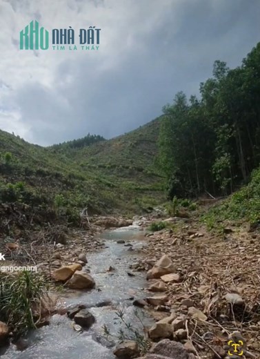 Bán lô đất Rừng weiw cực đẹp, giáp đường, giáp suối, xe khai thác chạy tới nơi.