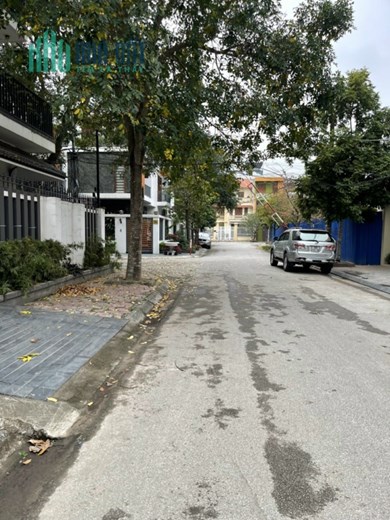 Lô Biệt Thự cực đẹp tại Ngô Gia Tự 262m đường 12m GIÁ 34 tr/m ngay Biệt Thự Sao Đỏ