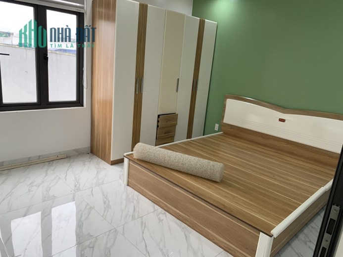 Chính chủ cho thuê nhà 4 tầng mặt đường Hoàng Minh Thảo