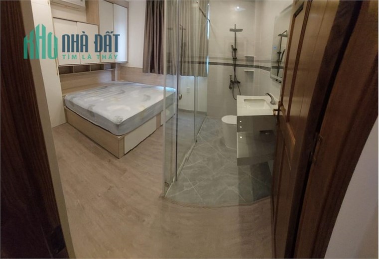BÁN NHÀ Q7 XE HƠI NGỦ TRONG NHÀ -1 BƯỚC RA HIMLAM -THANG MÁY