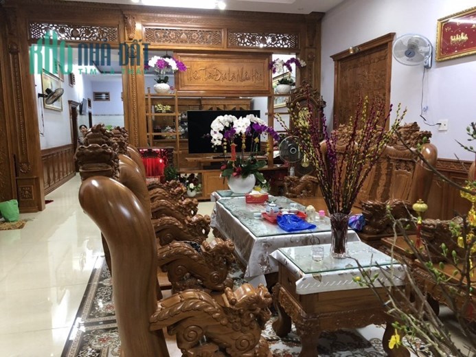 Bán Biệt Thự Sân Vườn Đặng Thúc Vịnh Hóc Môn 600M2 3 Tầng Chỉ 33 Tỷ...