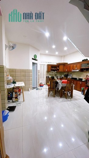 Ngộp Bán Nhà Đường Tô Hiệu  - 80m2 - 2 tầng - Hẻm Xe Hơi - 6 tỷ