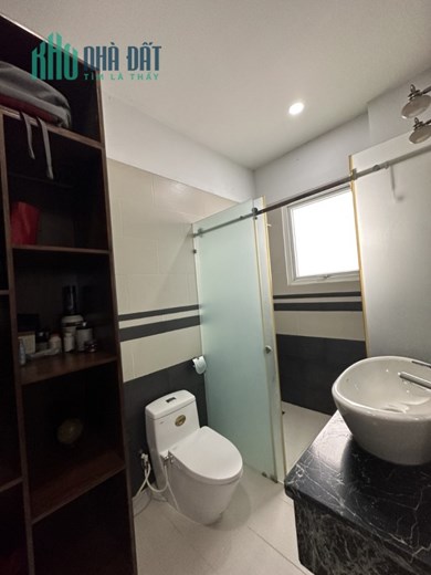 Ngộp Bán Nhà Đường Tô Hiệu  - 80m2 - 2 tầng - Hẻm Xe Hơi - 6 tỷ
