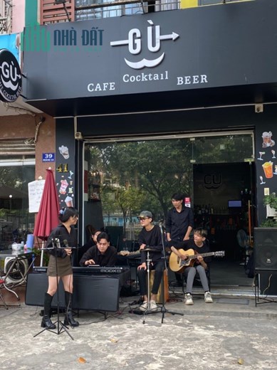 HÍNH CHỦ CẦN SANG QUÁN BEER – CAFE – COCKTAIL, MT 41 HOÀNG SA, P.ĐA KAO, Q.1 , Liên hệ: 0367870625
