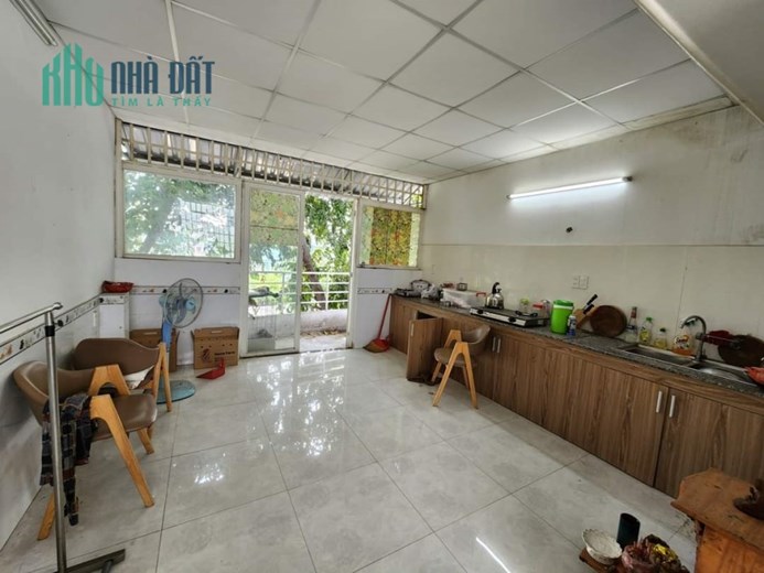 NHÀ 2 MẶT TIỀN ĐƯỜNG TRƯỜNG SA - kinh doanh sầm uất - 4 Tầng BTCT -dòng tiền một tháng ít nhất 30tr