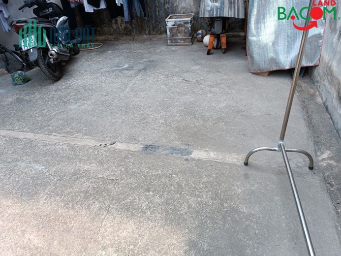 Bán đất tặng nhà cấp 4 Bửu Hòa giá cực tốt, gần vòng xoay Cầu Hang chỉ 1ty450