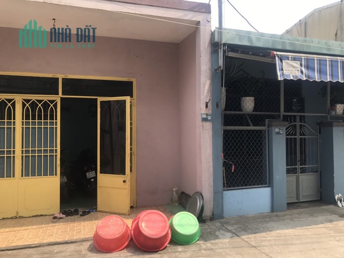 Chính chủ cần bán, Nhà cấp 4,diện tích 90m2, xe oto đi thoải mái