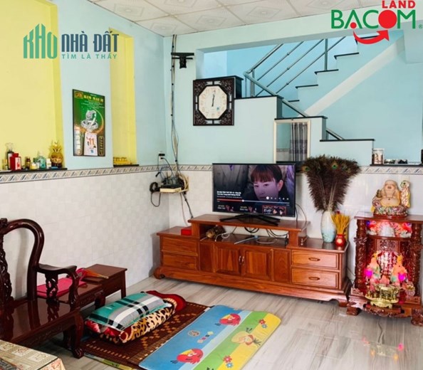Giảm sâu 750 triệu chỉ còn 2ty950 nhà 1T1L Quyết Thắng 68m2, đường ô tô