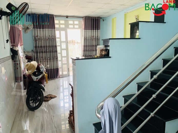 Giảm sâu 750 triệu chỉ còn 2ty950 nhà 1T1L Quyết Thắng 68m2, đường ô tô