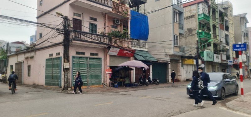 Bán nhà phố Nguyễn Văn Cừ Long Biên chỉ 16,9 tỷ với diện tích 70 m2 gần mặt phố