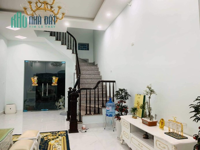 NHÀ 5 TẦNG ĐẸP, PHƯỜNG ĐÔNG NGẠC, CĂN GÓC, NỞ HẬU, VÀI BƯỚC  Ô TÔ TRÁNH, CỰC GẦN PHỐ.