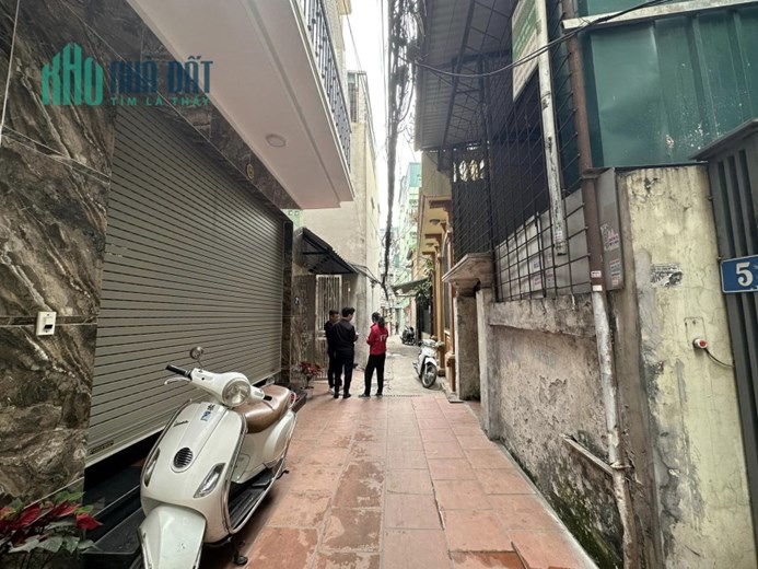 Bán đất Trần Thái Tông, gần Phố, ngõ 3 gác, 78m mt 4.1m 4.8 tỷ
