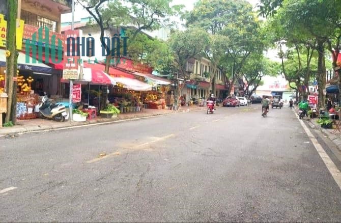 mời mua 350 m2 đất ở tại THỊ TRẤN VĂN GIANG(HƯNG YÊN) chỉ 6,5 tỷ