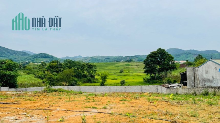 Chủ nhà vui tính1865m thực tế trên 2000m 1500m đất ở tại Xuân Phong - Cao Phong - Hòa Bình