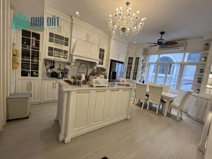 Bán Biệt thự Đại Đồng - Thang máy - gara - kinh doanh văn phòng 120,*5 Tầng giá 14.9 Tỷ