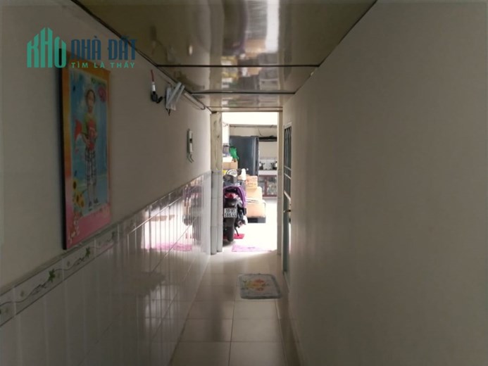 Bán nhà đường Trần Hưng Đạo, Q5, 70m2, 4x19, 2 tầng, 2PN, chỉ 6.7 tỷ TL chính chủ.