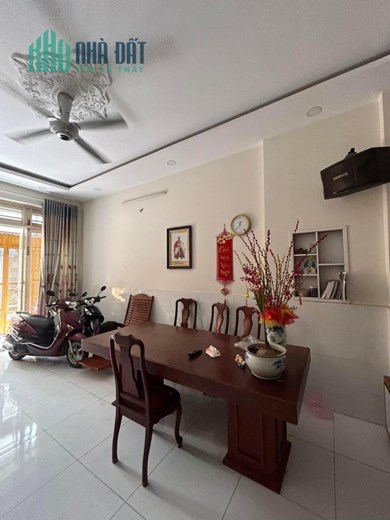 3 TẦNG ĐÚC MỚI ĐẸP - 62M2 - GIÁ CHỈ 5 250 TỶ