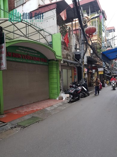 Bán nhà mặt phố Chợ Khâm Thiên, 2 mặt tiền, kinh doanh đỉnh, điện tich khủng 200m, 30 tỷ.