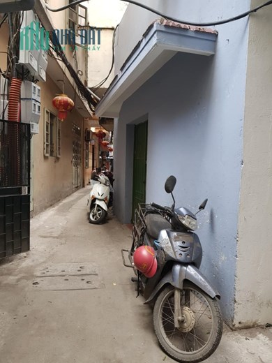 Bán nhà mặt phố Chợ Khâm Thiên, 2 mặt tiền, kinh doanh đỉnh, điện tich khủng 200m, 30 tỷ.