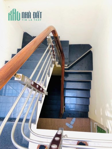 Bán nhà phố Nhân Hòa Nhân Chính 43m 4 tầng 4 ngủ trước nhà cực thoáng ở ngay giá 4.6 tỷ lh