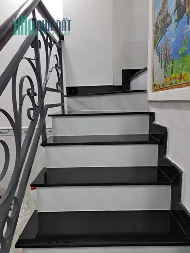 Cần Bán Gấp Nhà Trần Xuân Soạn Quận 7.  Gấp DT 40M Nhà 2 Tầng 4 Bánh Dựng Trước Cửa Nhà Mới Đệp Giá