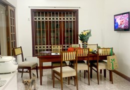 Bán nhà mặt phố Hàng Cá, Hoàn Kiếm, mặt tiền rộng, có nóc, 131m x 2T, mtiền 6, 88 tỷ