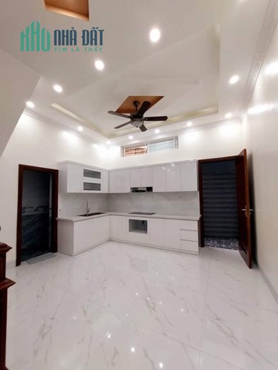CẦN BÁN GẤP CĂN NHÀ 3 TẦNG 3 NGỦ PHỐ CHÙA BỘC QUẬN ĐỐNG ĐA
LIÊN HỆ 0989041158 ĐỂ XEM NGAY