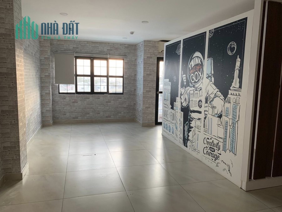 bán mặt tiền nguyễn khoái quận 4 - dt 5,5 x 50 - xây dựng 7 tầng