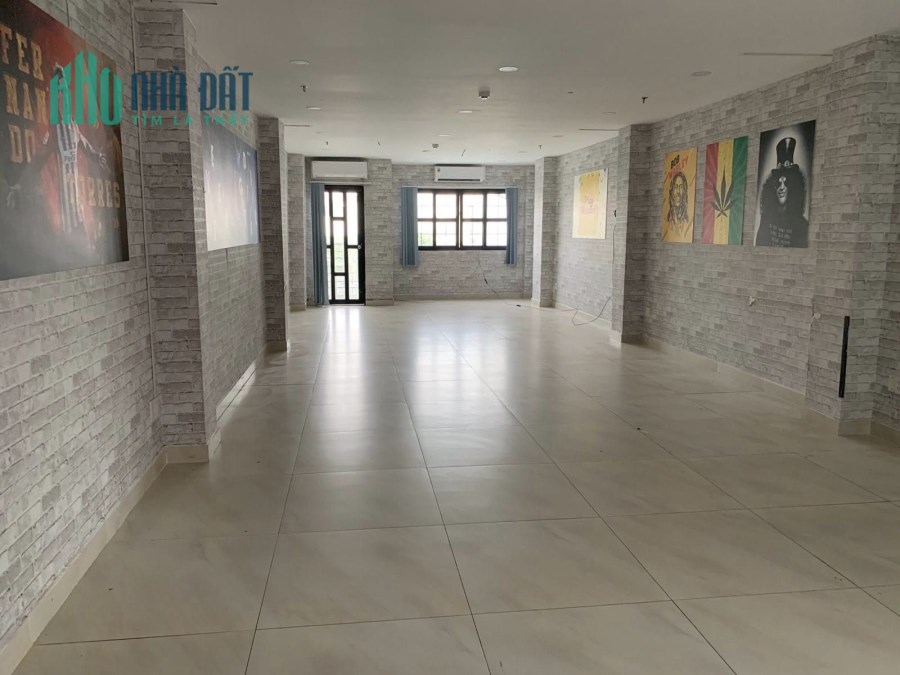 bán mặt tiền nguyễn khoái quận 4 - dt 5,5 x 50 - xây dựng 7 tầng