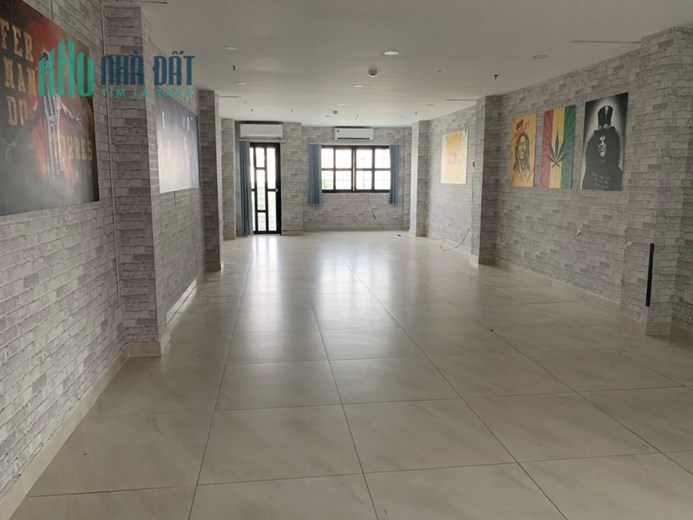 bán mặt tiền nguyễn khoái quận 4 - dt 5,5 x 50 - xây dựng 7 tầng