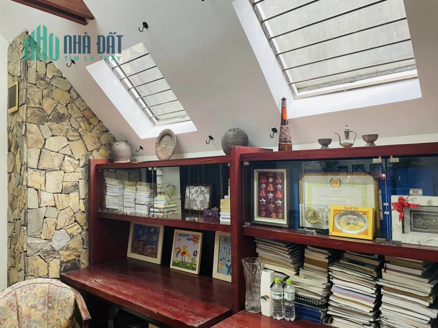 Bán nhà phân lô cán bộ phố Đội Nhân Ba Đình, 87X4T, ô tô vào nhà, giá cả hợp lý 17.2 tỷ.