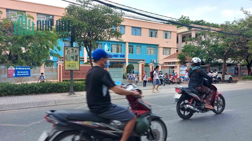 MẶT TIỀN KINH DOANH SIÊU ĐỈNH, LÔ GÓC 2 MẶT TIỀN, THÔNG NHIỀU NGÃ DƯƠNG ĐÌNH HỘI 80M2, 3TẦNG CHỈ
